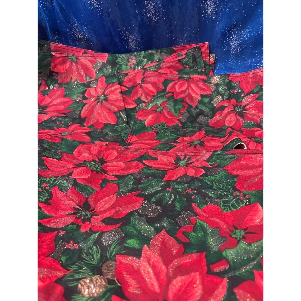 Christmas Poinsettia Table Runner 68